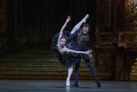 The Royal Ballet, "El lago de los cisnes".  © Asya Verzhbinsky.