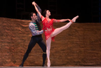 Viengsay Valdés y Marcelo Gomes, en una escena de la reposición de “Carmen”, de Alberto Alonso. Foto: PanchitoGL.